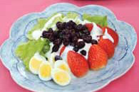 Strawberry Salad (Fresh Strawberry and Yogurt Salad)